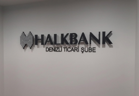 Yangın Çıkış Kapısı Sadece "Çıkış" Değildir: Denizli Halkbank Projemizden Notlar